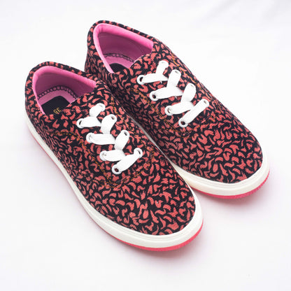 Pink Leopard Women's Canvas Shoes