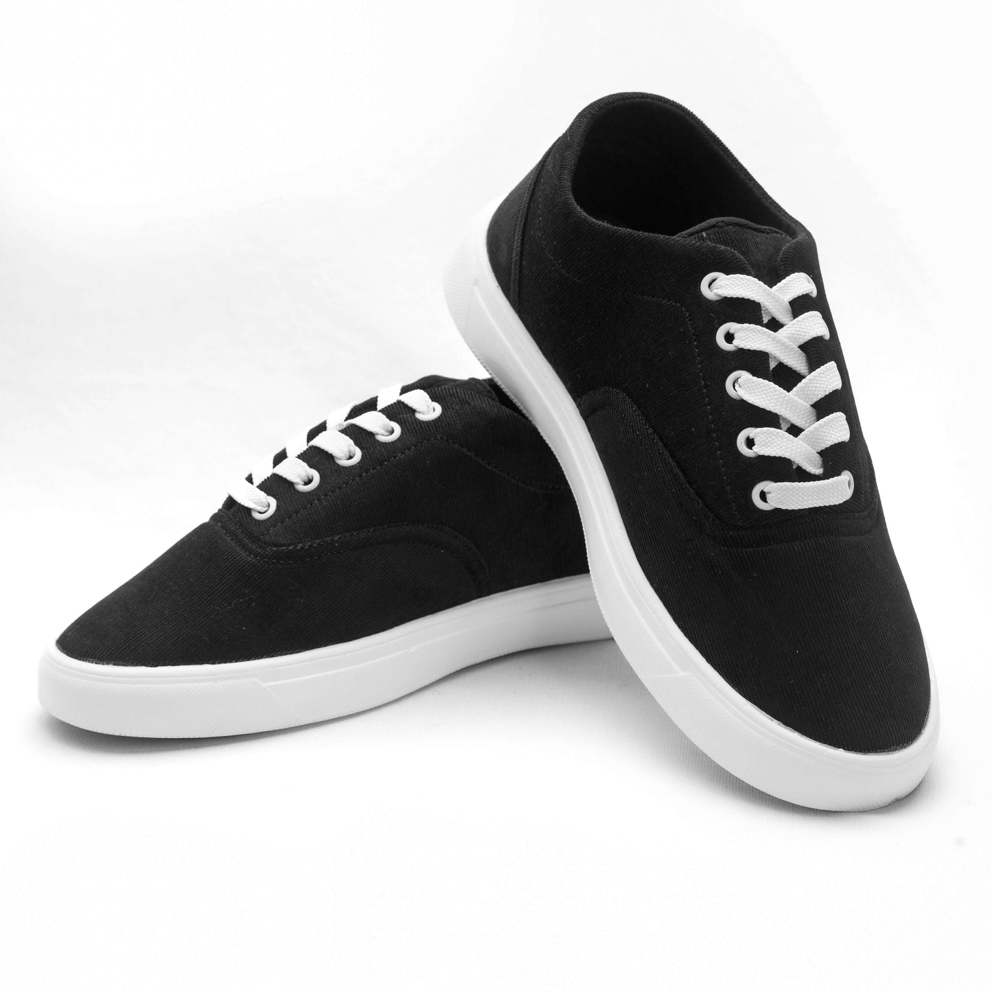 Pure Black Men's Canvas Shoe