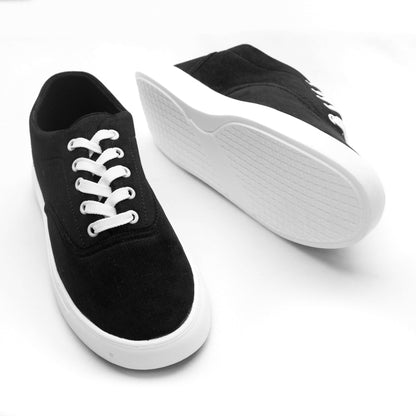 Pure Black Men's Canvas Shoe