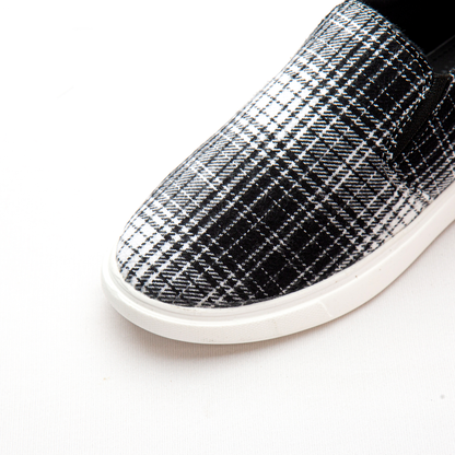 Black n White Grid Men's Slip-on Canvas Shoe